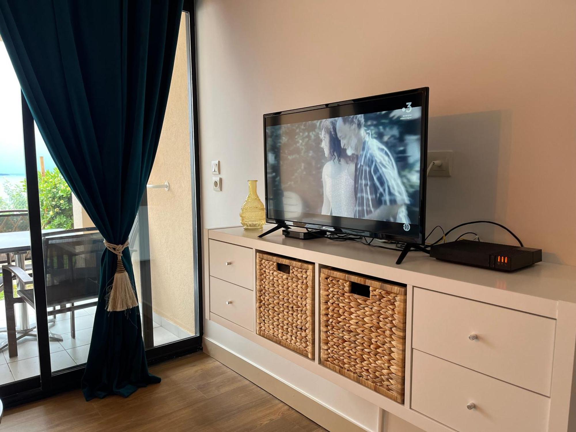 Superbe Appartement Une Chambre Vue Mer Piscine Tennis Cannes Ngoại thất bức ảnh